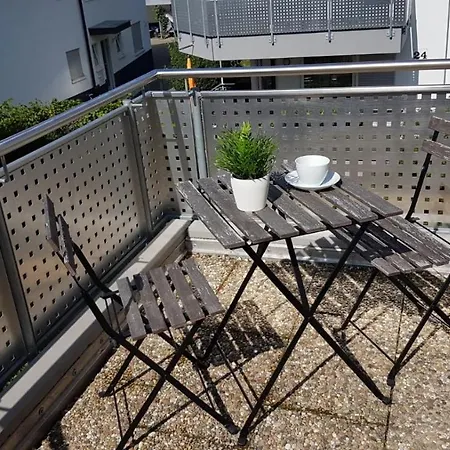 Ferien- Und Businessapartment I Modern Mit Wlan Und Parkplatz Nahe Zentrum, Automobil- Und Tech-firmen, Messe Appartamento Renningen